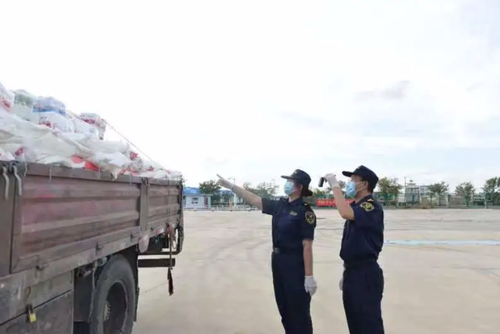 Монгол Улсын гурилыг Эрээн боомтоор анх удаа оруулж ирэв