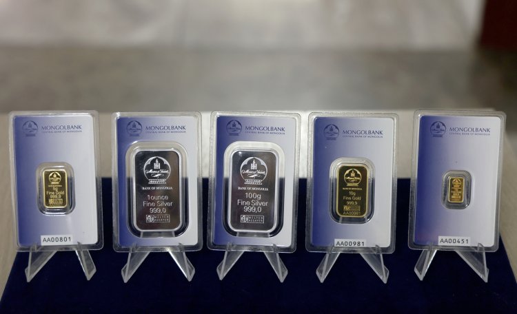 Монголбанк дурсгалын зориулалттай алт, мөнгөн гулдмай худалдаалж байна