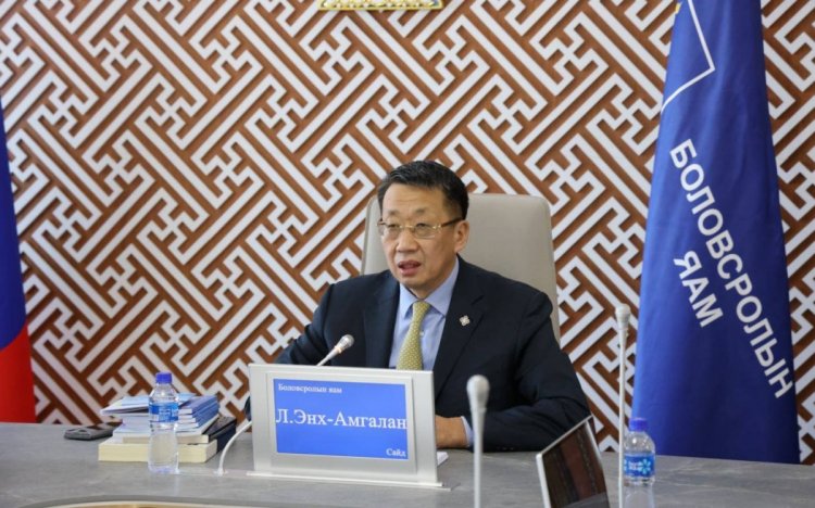 Л.Энх-Амгалан: Цалинтай холбоотой хоёр тушаал бэлдсэн, хянасан, зөвшөөрсөн бүх хүнд хариуцлага тооцно