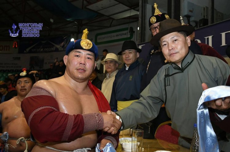 Аварга цолны хүндэтгэлд О.Хангай аварга түрүүллээ