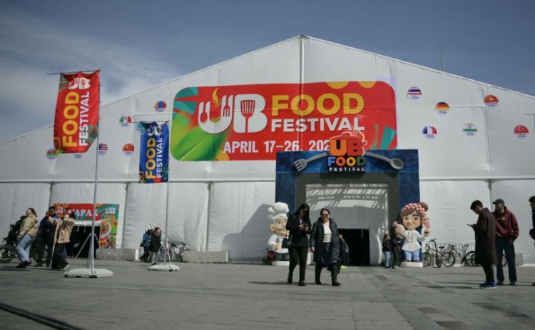 Сүхбаатарын талбай дахь “UB Food Festival-2026”-ын цагаан асрыг буулгах шийдвэр хэрэгжихгүй байгаа талаар тайлбар өглөө