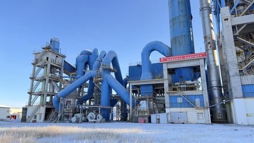 Хөгжил хурайлсан Мөнхийн баян гал