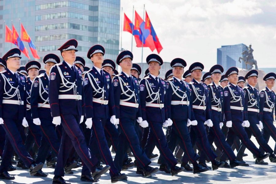 Цагдаа, дотоодын цэргийн байгууллагын түүхт 105 жилийн ойн баярын мэнд хүргэе!